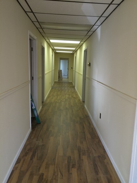 230-300 Oriskany Blvd, Yorkville, NY à louer - Photo de l’immeuble – Image 2 sur 4