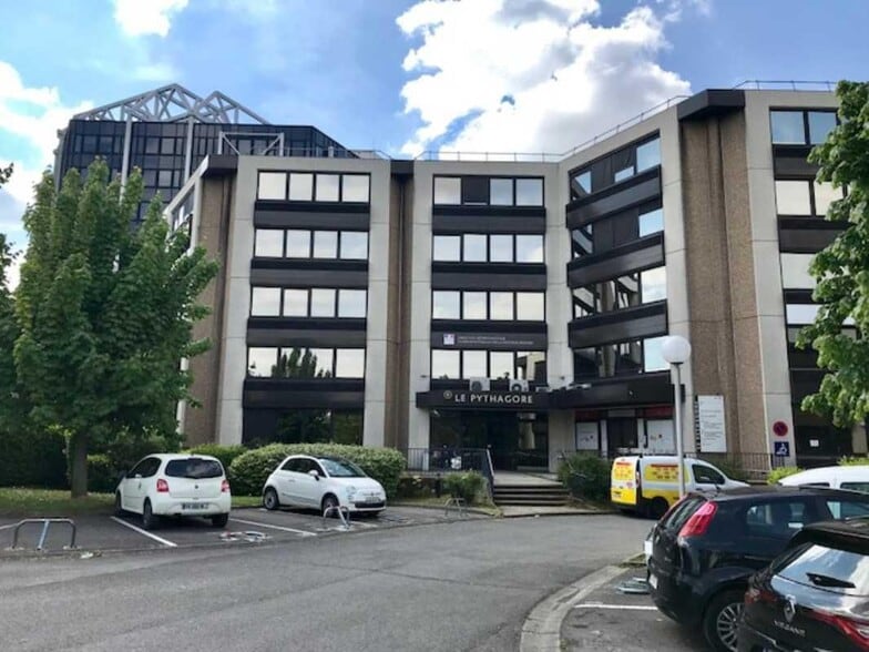 Bureau dans Créteil à louer - Photo de l’immeuble – Image 3 sur 3