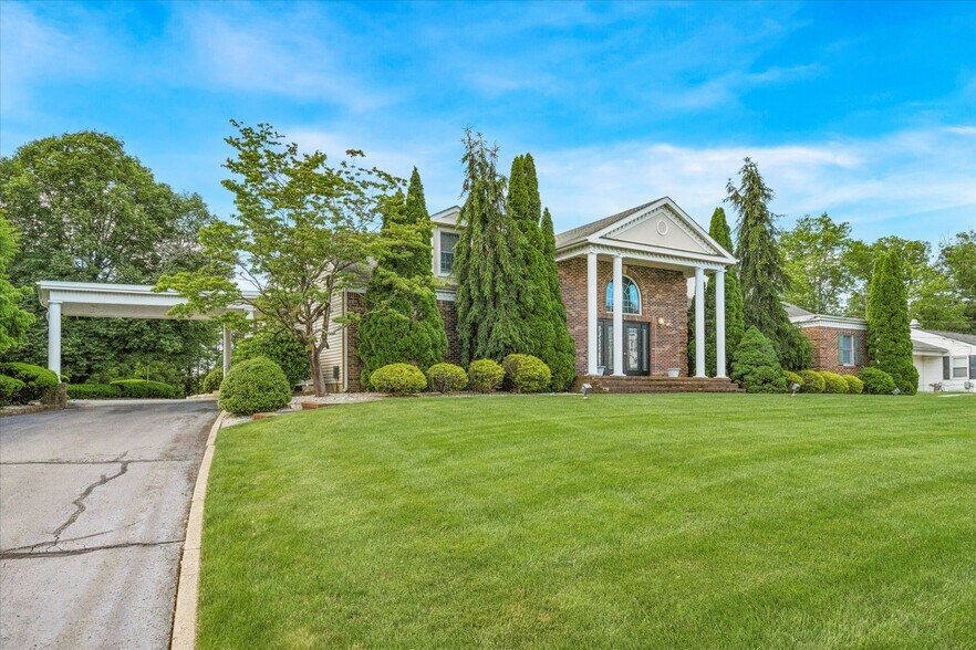 1584 Parkside Ave, Trenton, NJ à vendre - Photo principale – Image 1 sur 10