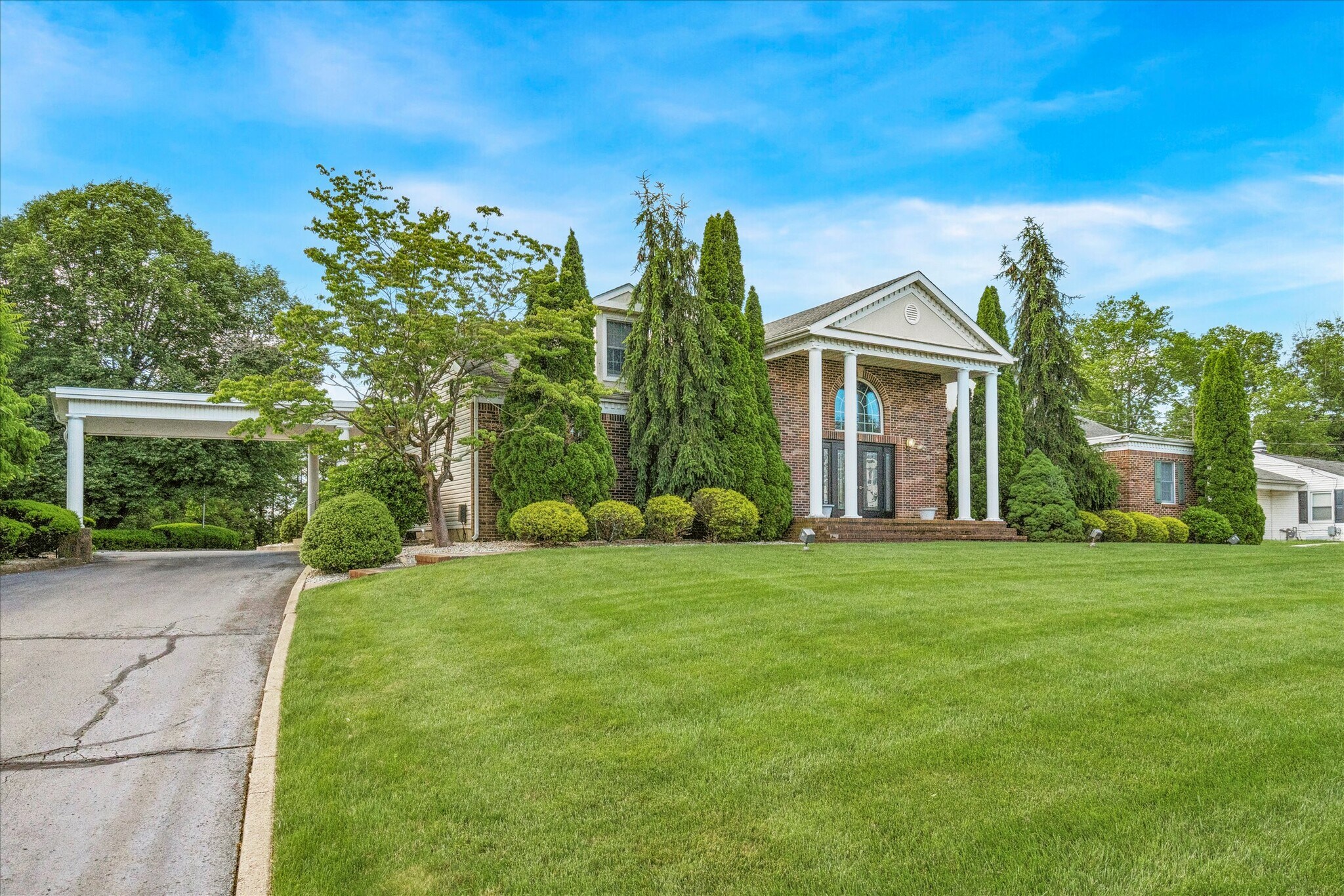1584 Parkside Ave, Trenton, NJ à vendre Photo principale– Image 1 sur 11