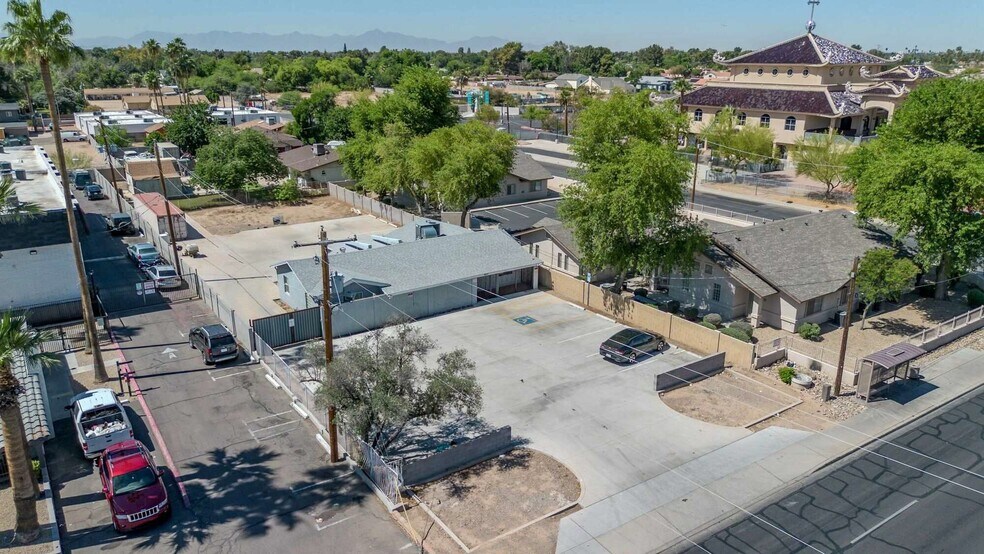 2837 W Northern Ave, Phoenix, AZ à vendre - Photo de l’immeuble – Image 2 sur 11