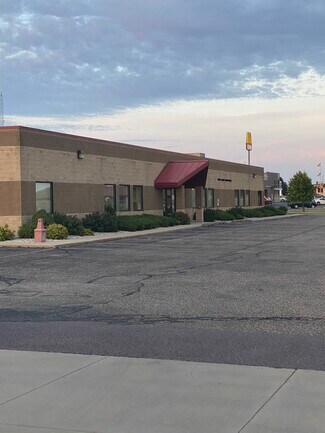 Plus de détails pour 2875 Village Rd, Portage, WI - Bureau à vendre