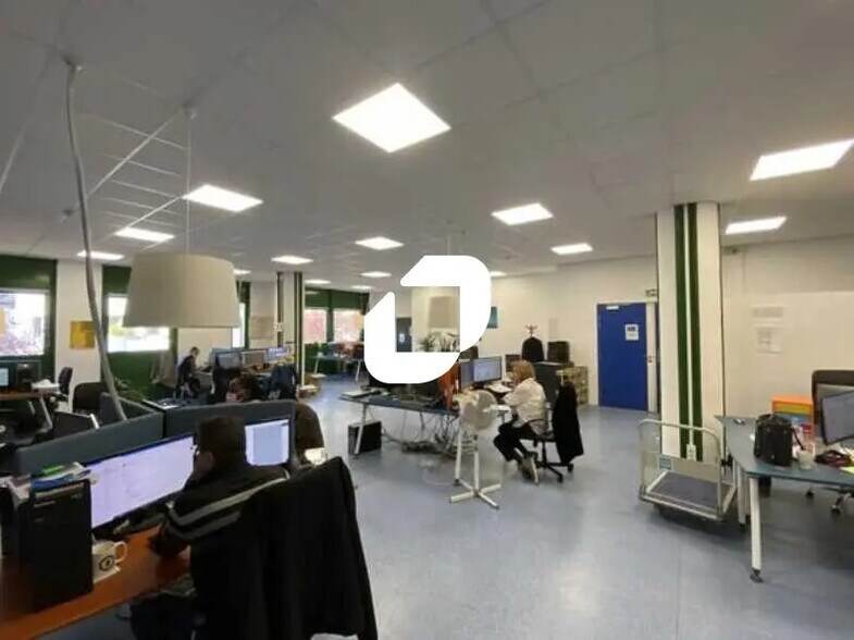 Bureau dans Paris à louer - Photo de l’immeuble – Image 2 sur 8