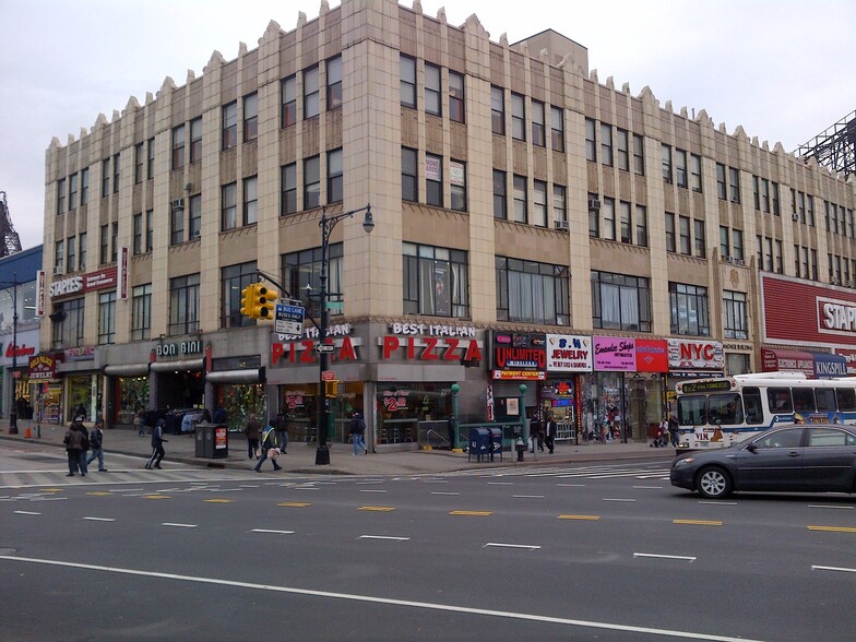 2480-2496 Grand Concourse, Bronx, NY à louer - Photo de l’immeuble – Image 3 sur 4