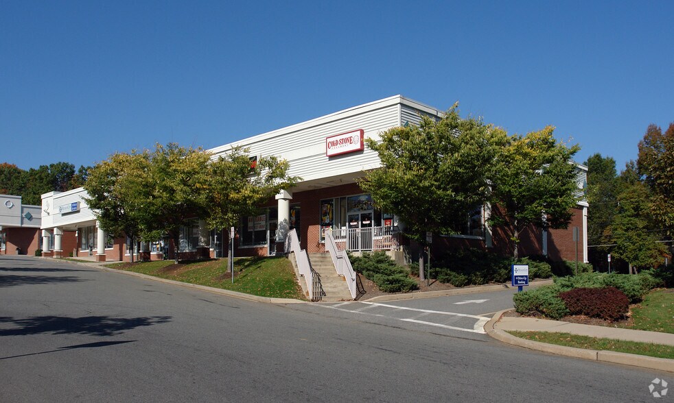 148 Center Grove Rd, Randolph, NJ à louer - Photo de l’immeuble – Image 2 sur 4
