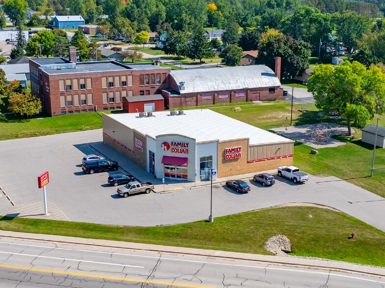 105 Business 141 S, Coleman, WI à vendre - Photo de l’immeuble – Image 2 sur 3