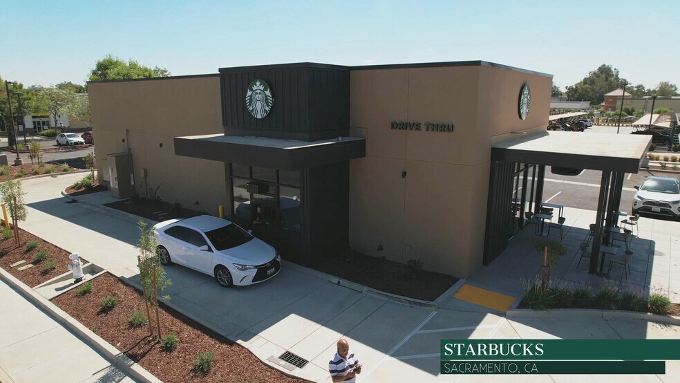 8306 Elk Grove Florin Rd, Sacramento, CA à vendre - Vidéo sur l’annonce professionnelle – Image 2 sur 3