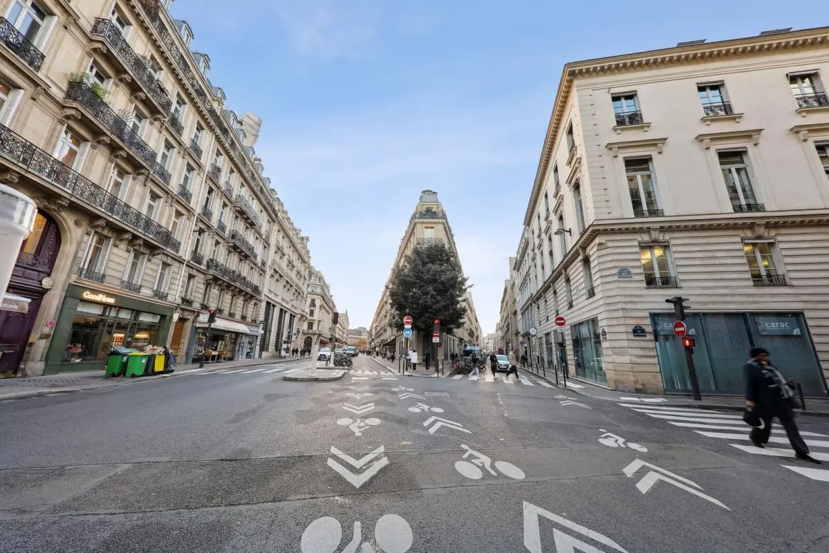 1 Rue Saint-Georges, Paris à louer Photo de l’immeuble– Image 1 sur 14