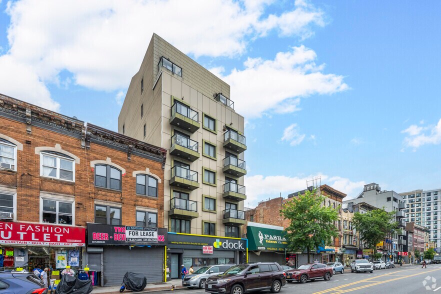 850 Flatbush Ave, Brooklyn, NY à louer - Photo de l’immeuble – Image 3 sur 4