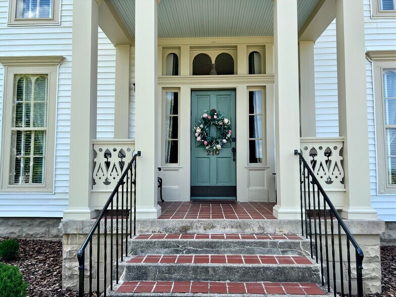 210 S College St, Franklin, KY à vendre - Photo de l’immeuble – Image 2 sur 28