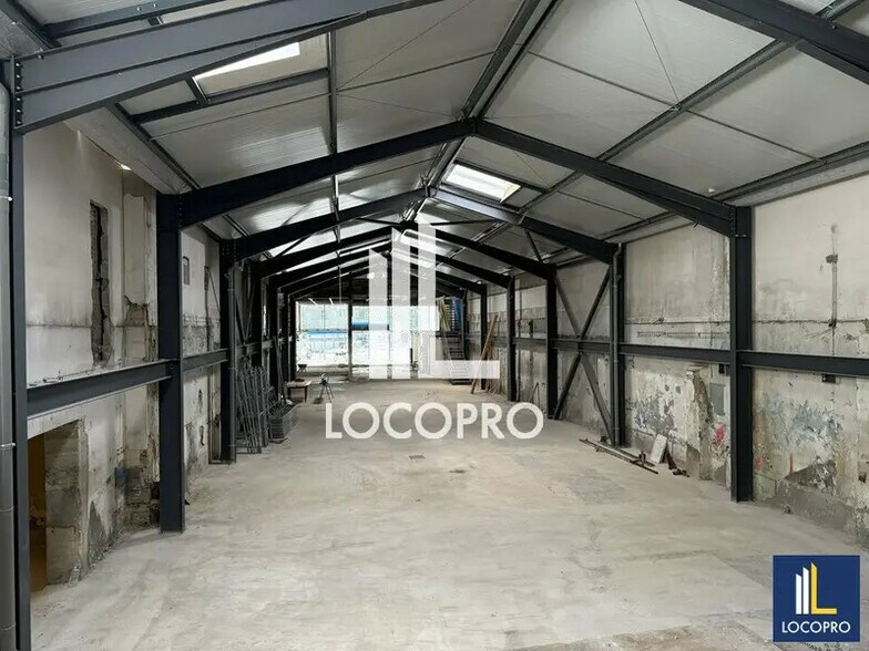 Industriel/Logistique dans Nice à louer - Photo intérieure – Image 1 sur 11
