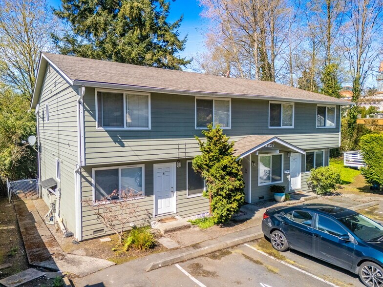 19837 25th Ave NE, Shoreline, WA à vendre - Photo de l’immeuble – Image 2 sur 16