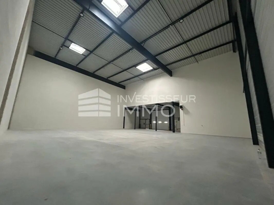 Bureau dans Osny à louer Photo de l’immeuble– Image 1 sur 12