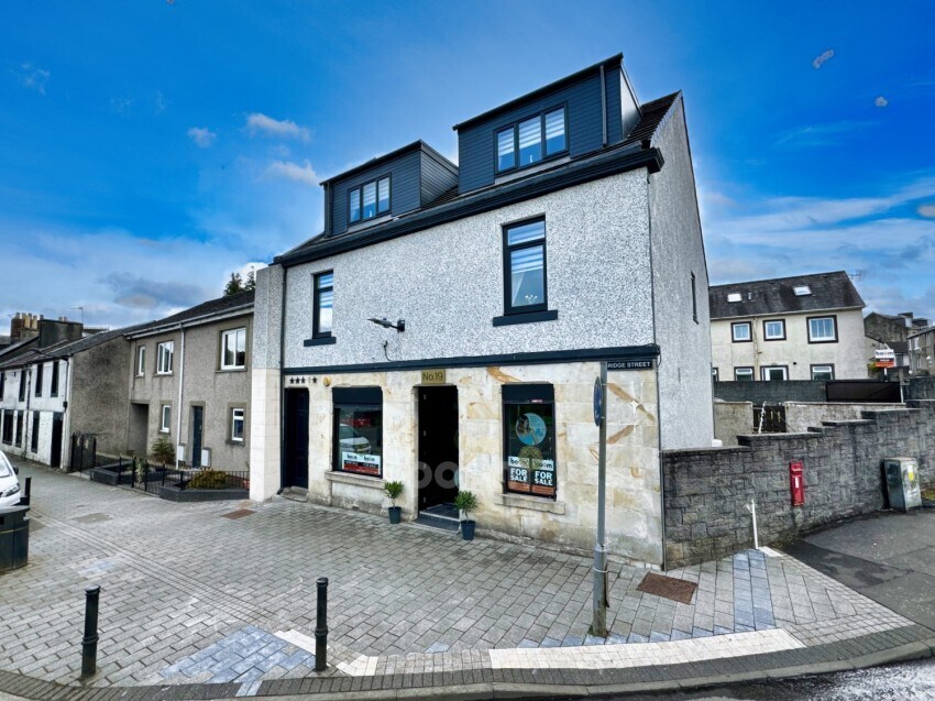 19 Bridge St, Kilbirnie à vendre Photo principale– Image 1 sur 32