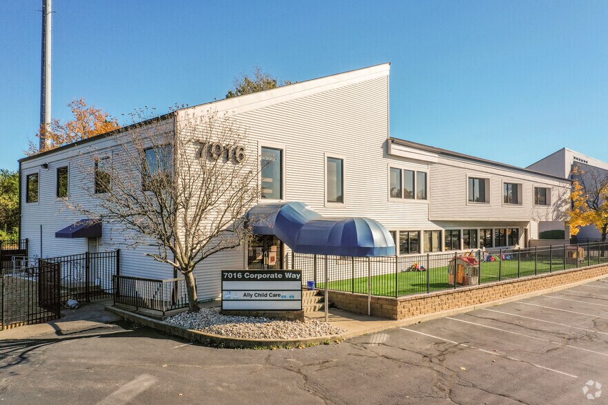 7016 Corporate Way, Dayton, OH à louer - Photo principale – Image 1 sur 13