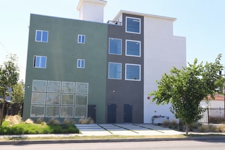 Plus de détails pour 10501 Wilmington Ave, Los Angeles, CA - Logement à vendre