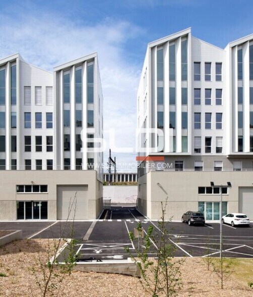 23-25 Rue Paul Duvivier, Lyon à louer - Photo de l’immeuble – Image 1 sur 11