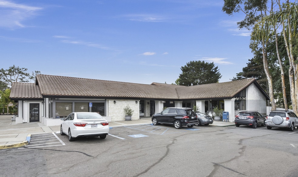 6435-6437 Caminito Blythefield, La Jolla, CA à louer - Photo de l’immeuble – Image 3 sur 10