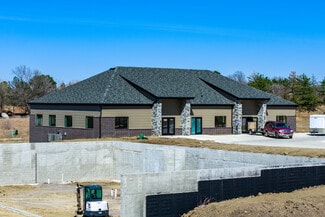 Plus de détails pour 7410 Suncrest Dr, Lincoln, NE - Bureau à vendre