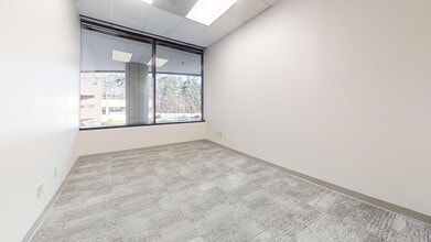 1000 Park Forty Plaza Dr, Durham, NC à louer Photo intérieure– Image 2 sur 10