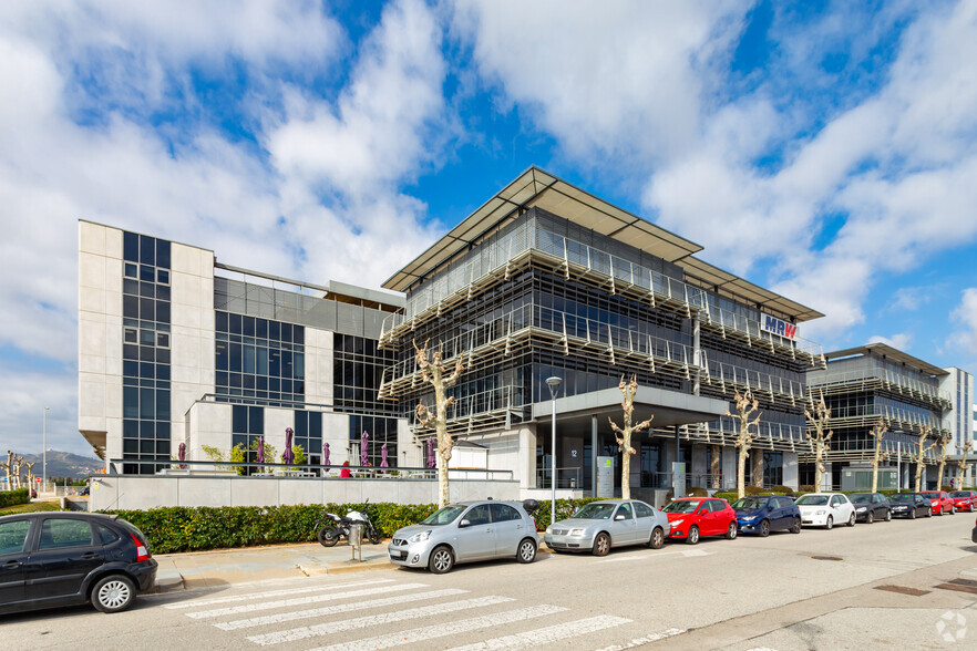 Bureau dans El Prat de Llobregat, Barcelona à louer - Photo de l’immeuble – Image 3 sur 4
