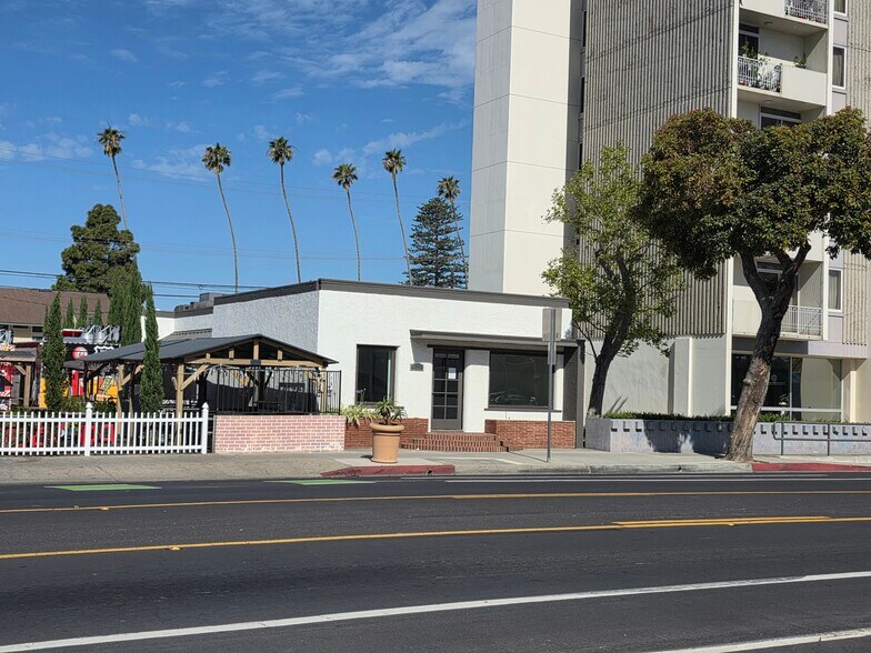 431 S C St, Oxnard, CA à vendre - Photo de l’immeuble – Image 2 sur 6
