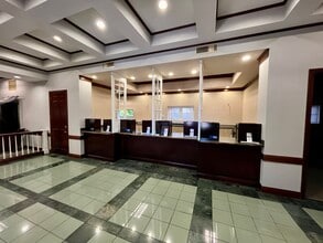 7000 SE Federal Hwy, Stuart, FL à louer Photo intérieure– Image 2 sur 13