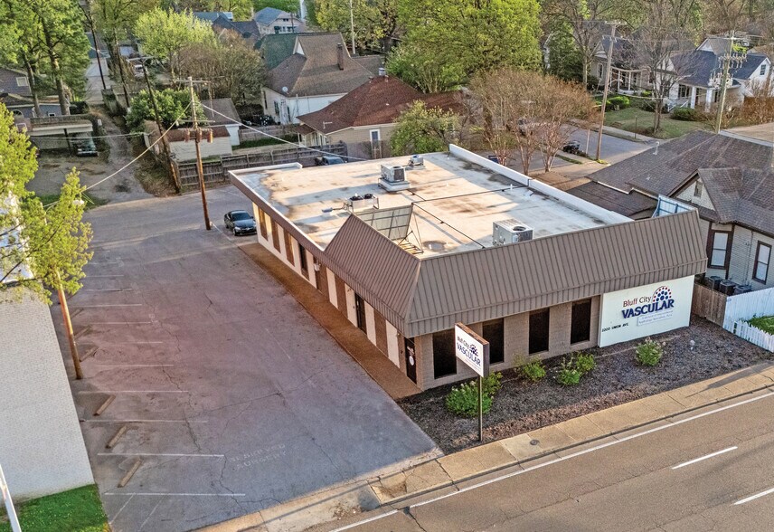 2200 Union Ave, Memphis, TN à vendre - Photo de l’immeuble – Image 2 sur 15