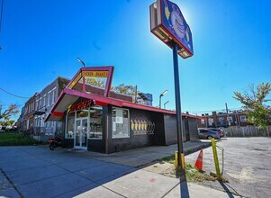 1239 Mount Olivet Rd NE, Washington, DC à louer Photo intérieure– Image 2 sur 9