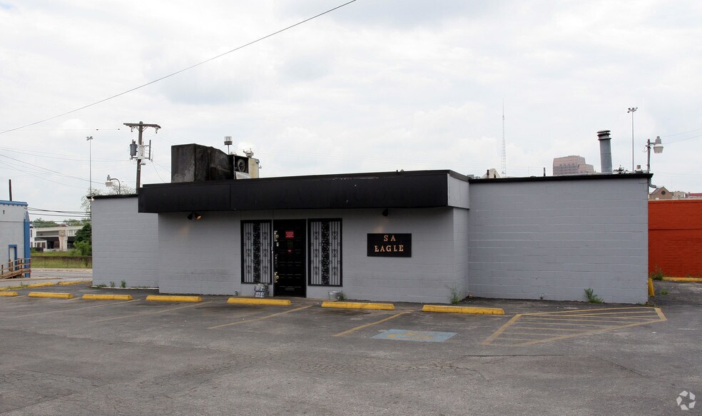 1010 N Main Ave, San Antonio, TX à vendre - Photo de l’immeuble – Image 2 sur 2