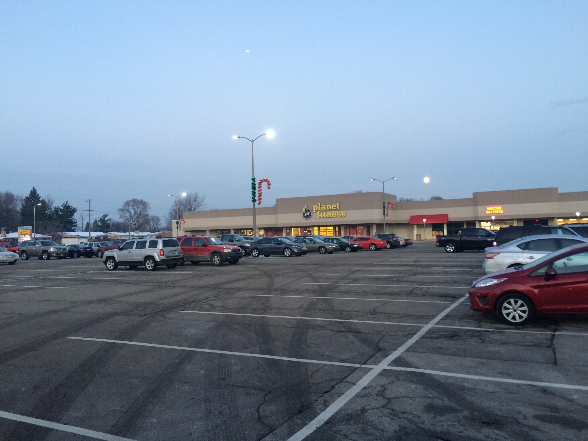 8148-8260 23 Mile Rd, Shelby Township, MI à louer Photo de l’immeuble– Image 1 sur 3