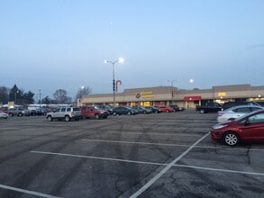 8148-8260 23 Mile Rd, Shelby Township, MI à louer Photo de l’immeuble– Image 1 sur 3