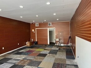 6423 Frederick Rd, Baltimore, MD à louer Photo intérieure– Image 2 sur 3