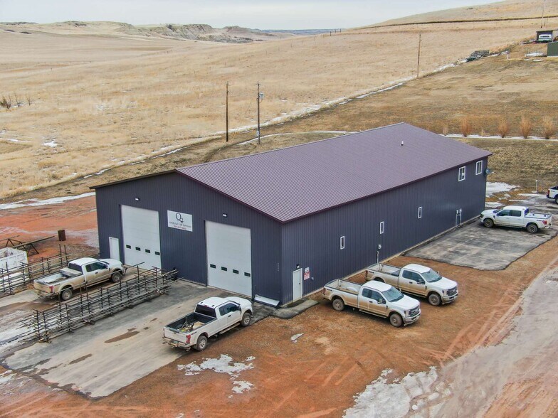 2226 124th T Ave NW, Watford City, ND à vendre - Photo de l’immeuble – Image 2 sur 8