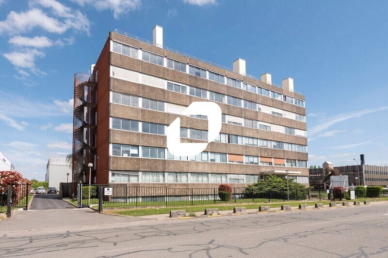 Bureau dans Trappes à louer - Photo de l’immeuble – Image 3 sur 22
