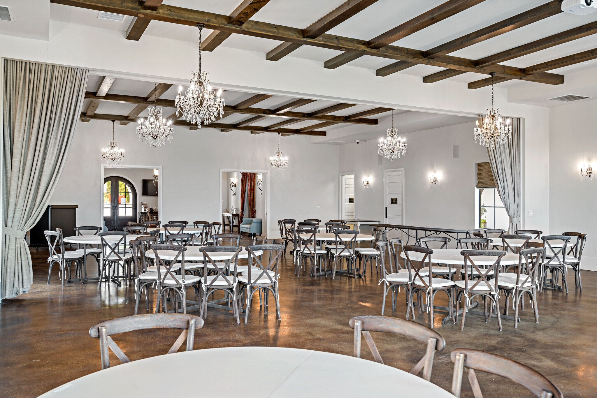 399 Vineyard Ln, Springtown, TX à louer Photo intérieure– Image 1 sur 73