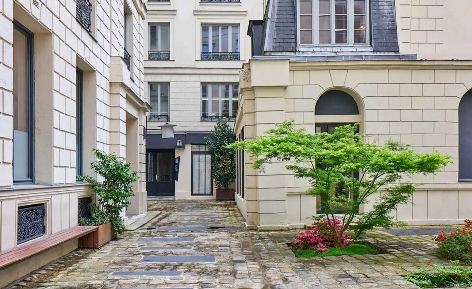 11 Rue Saint-Florentin, Paris à louer - Photo de l’immeuble – Image 1 sur 8