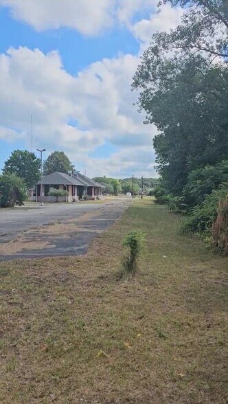 100 Washington St, Michigan City, IN à vendre - Vidéo sur l’annonce professionnelle – Image 2 sur 8