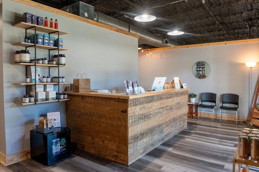 214 S Church St, Dublin, GA à louer - Photo intérieure – Image 2 sur 57