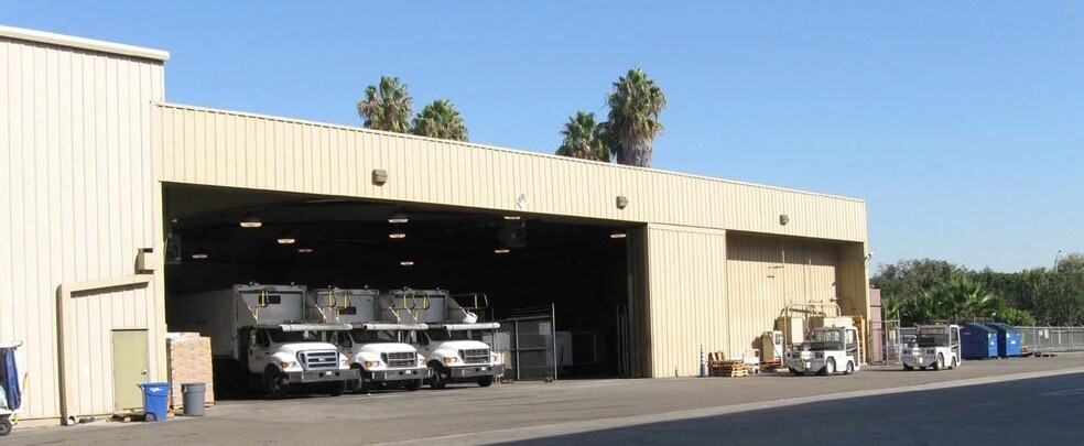 3501 N Lakewood Blvd, Long Beach, CA à louer - Photo principale – Image 2 sur 6