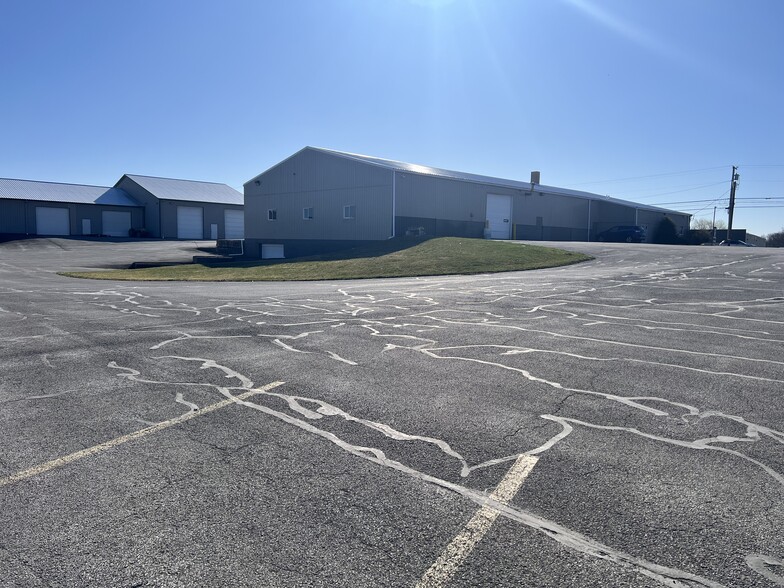 520 Evans City Rd, Butler, PA à louer - Photo de l’immeuble – Image 3 sur 21