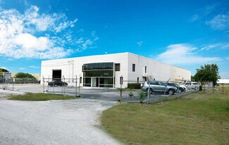 Plus de détails pour 5147 W Clifton St, Tampa, FL - Industriel/Logistique à louer