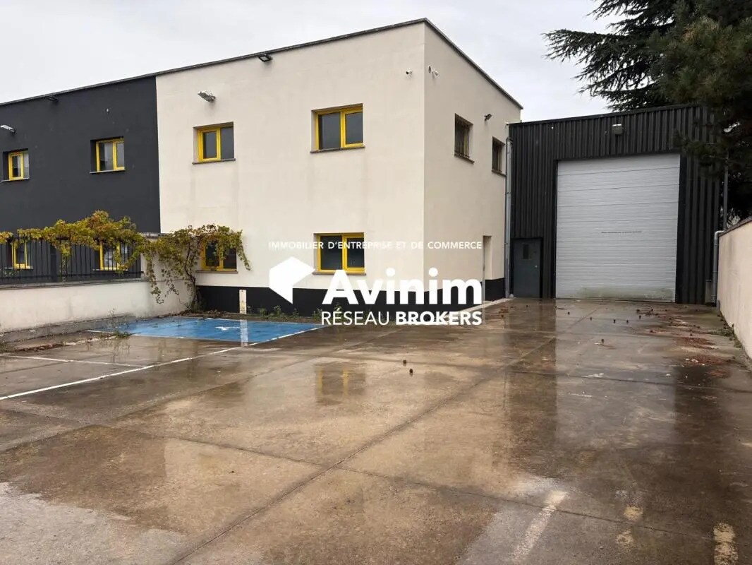  dans Compans à vendre Photo principale– Image 1 sur 1