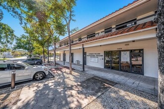 7480 Fairway Dr, Miami Lakes, FL à louer Photo intérieure– Image 1 sur 13