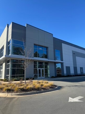 Plus de détails pour 13359 Reese Blvd, Huntersville, NC - Industriel/Logistique à louer