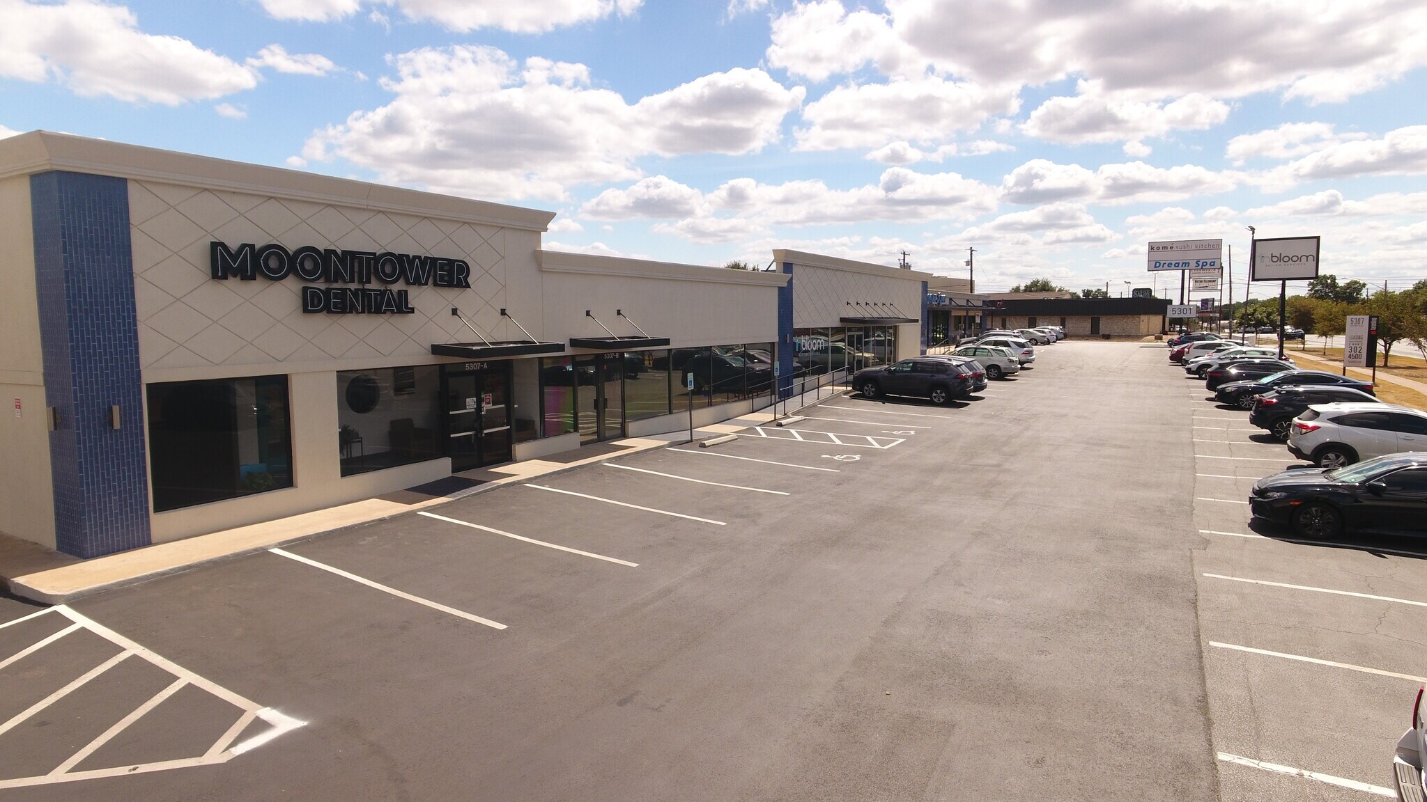 5301-5307 Airport Blvd, Austin, TX à louer Photo principale– Image 1 sur 6