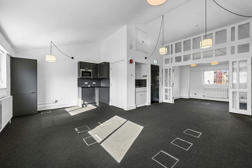 1 Coldbath Sq, Londres à louer - Photo de l’immeuble – Image 3 sur 8