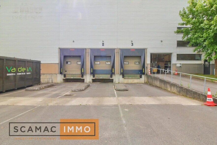 Industriel/Logistique dans Saint-Michel-sur-Orge à louer - Photo de l’immeuble – Image 3 sur 7