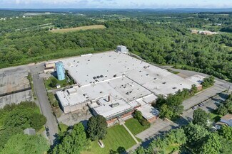 Plus de détails pour 25 Oakland Ave, Chester, NY - Industriel/Logistique à louer