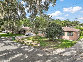 Plus de détails pour 1105 Johnson St, Leesburg, FL - Logement à vendre